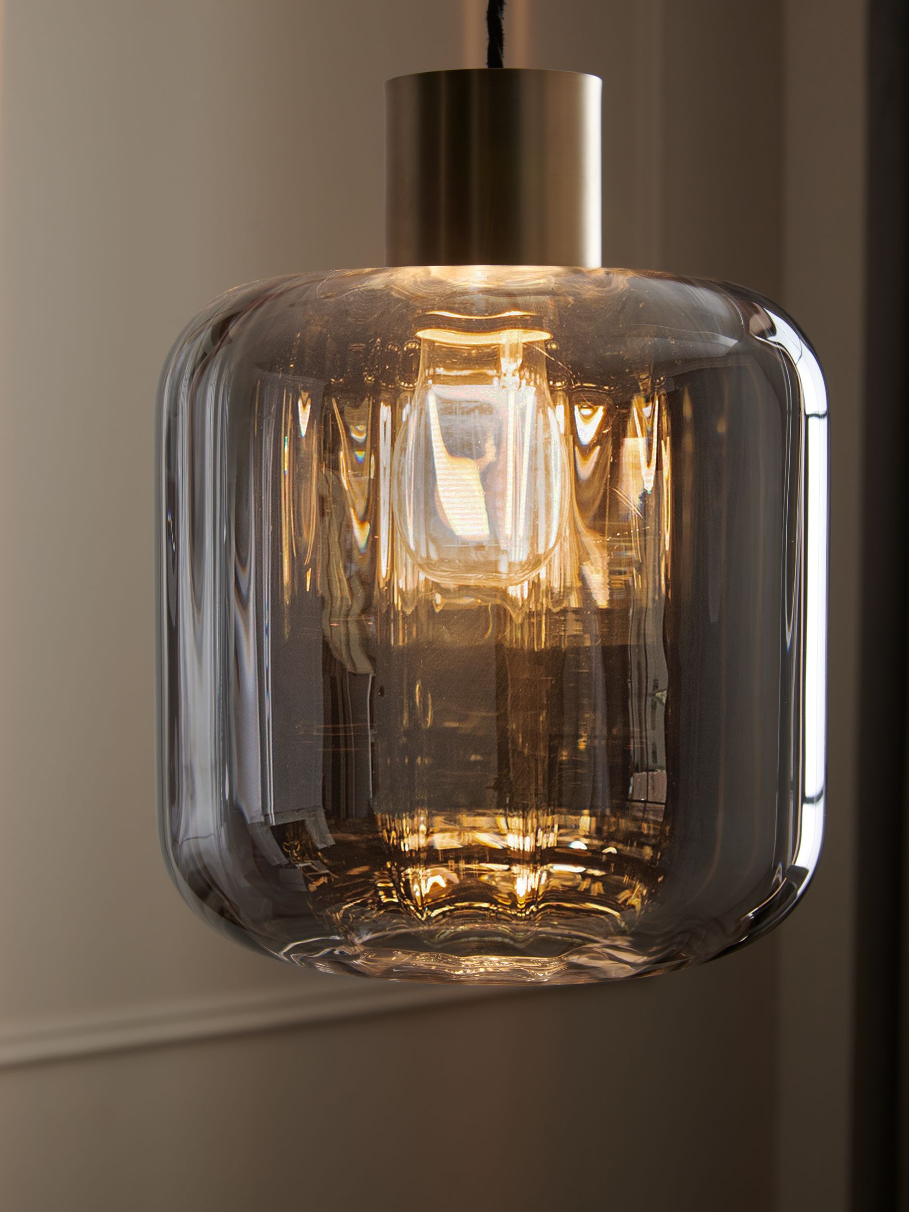 Lux Shades. Crystal grey/Smoked. Nonpolarized