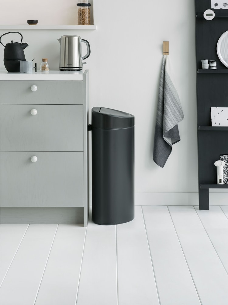 Brabantia Matt Black New 40L Touch Bin - Image 5 of 5