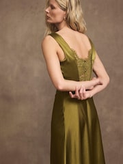 Grün - Mint Velvet Midikleid aus Satin mit Spitzen-Detail - Bild 3 von 8