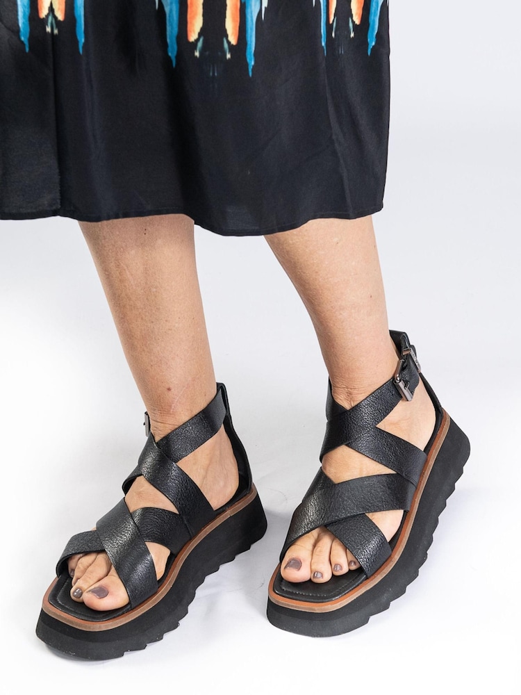 ASRA London Sonya Grainy Leather Sandals - Image 2 of 4