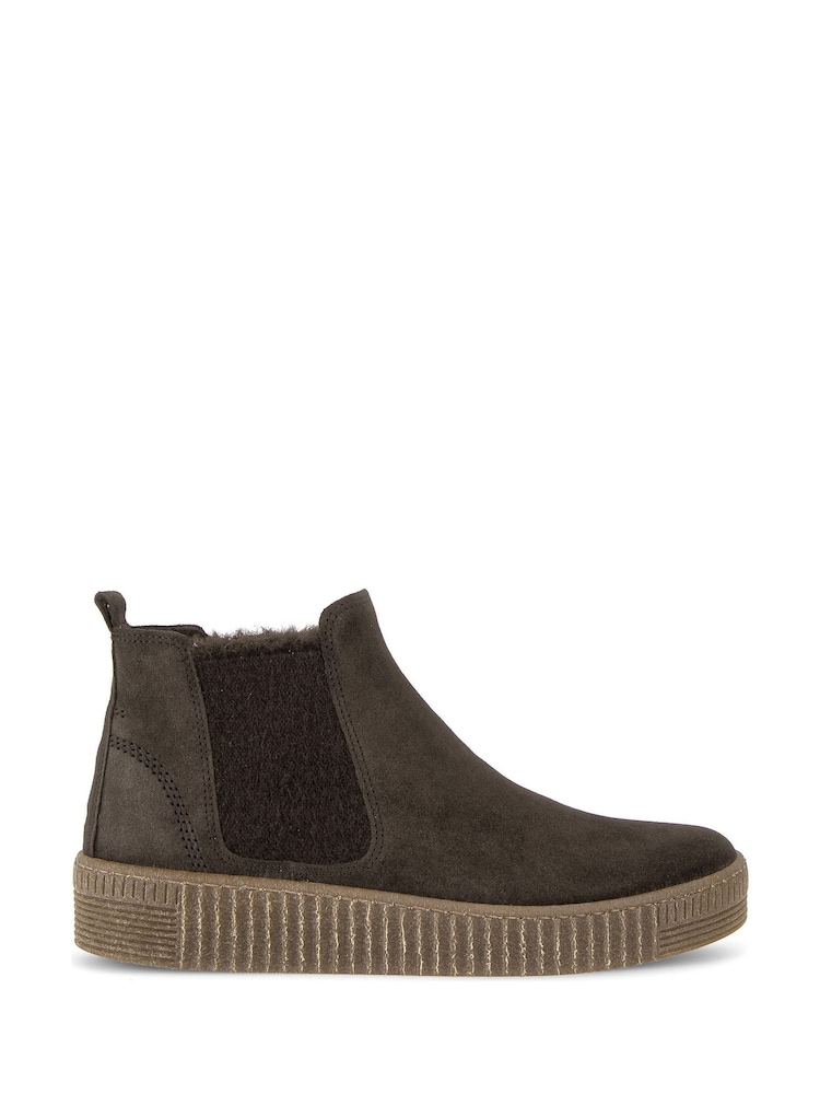 Gabor Brown Lourdes Chelsea Boots - Image 1 of 5 Gabor Brown Lourdes Chelsea Boots - Image 1 of 5