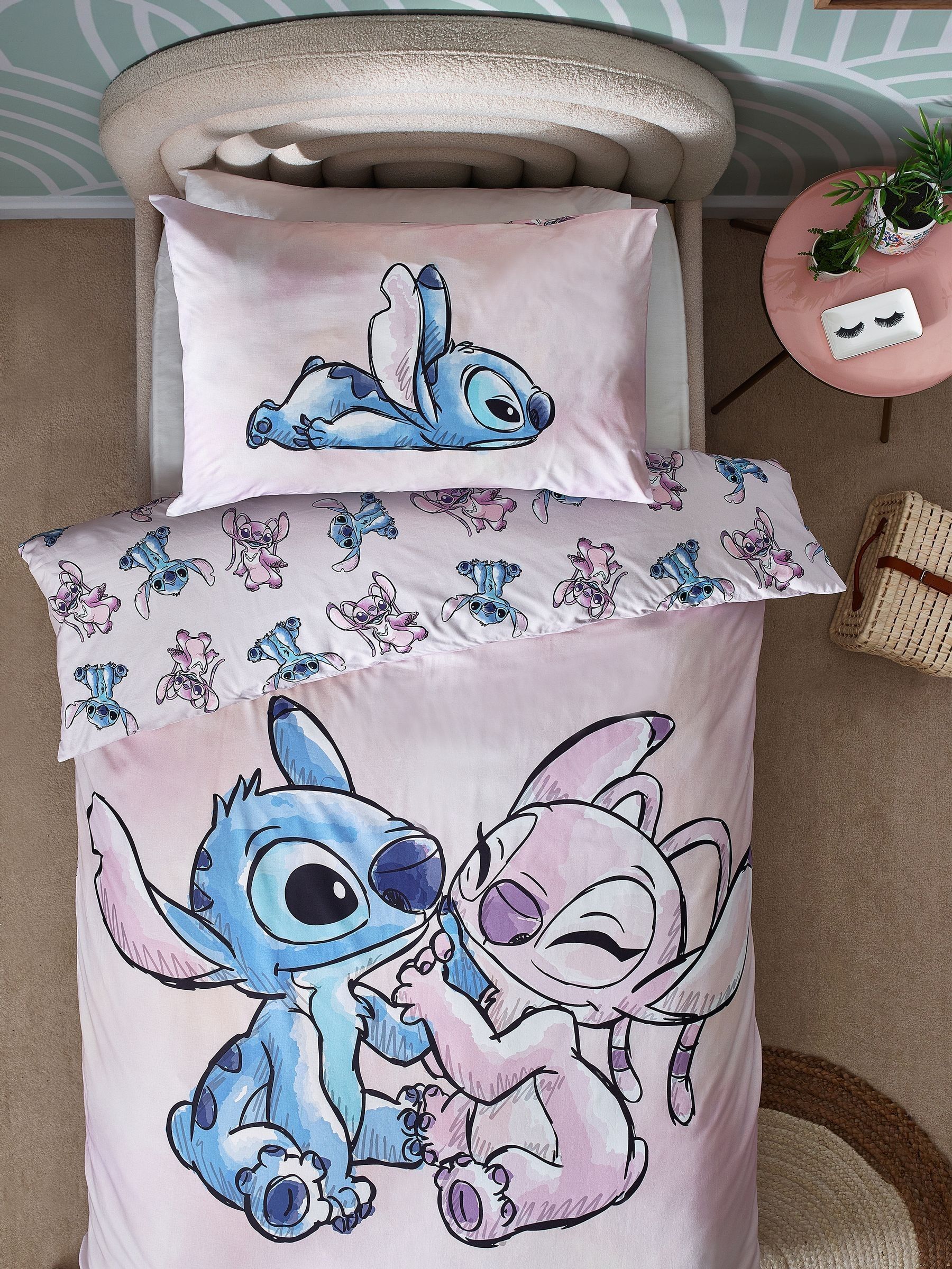 Stitch nursery bedding top