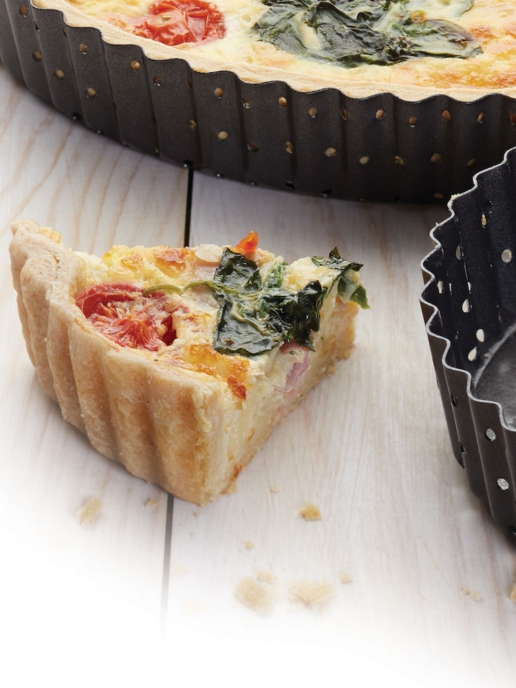 Masterclass Grey 30cm Non Stick Quiche Tin - Image 3 of 3