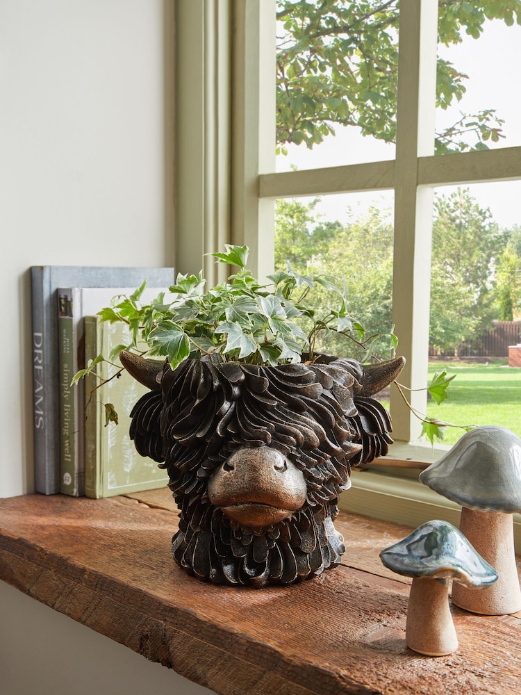 Bronze Outdoor Hamish The Highland Cow Plant Pot - Image 4 of 4