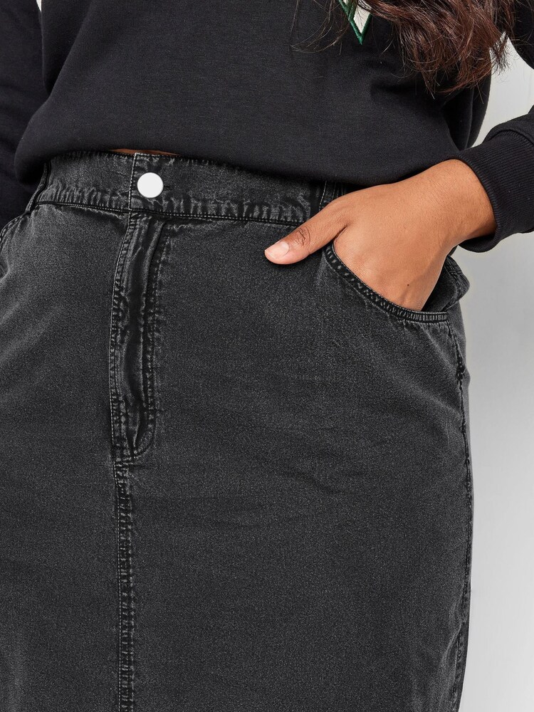 Yours Curve Black London Acid Wash Skirt - Image 4 of 4