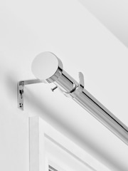 Chrome Stud Finial Extendable 28mm Curtain Pole Kit - Image 3 of 5