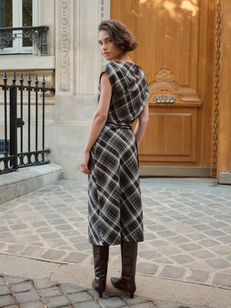 BHOEM Grey/Black Plaid Check Draped Midi Sleeveless Dress with Side Knot Detail - Image 5 of 5