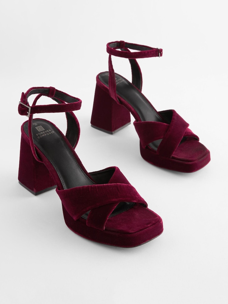 Jagodno rdeča - Sandali s platformo Forever Comfort® - Slika 1 iz 5