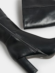 Yours Curve Black Extra Wide Fit Wide Fit Heeled Knee Boots - Image 4 of 4