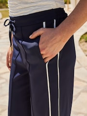 Sosandar Hose mit Seitenstreifen, Kordelzug und weitem Bein - Bild 4 von 5