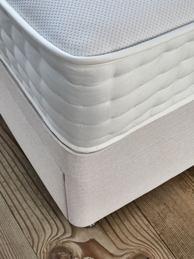 Sleepeezee 1000 Orthopaedic Boost Mattress - Image 2 of 2