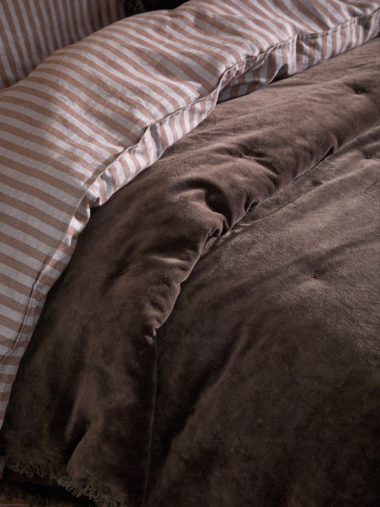 Yard Bitter Chocolate Jaye Cotton Velvet Filled Bedspread - Image 2 of 4