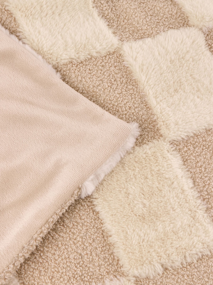 Furn Natural Fur Boucle Check Throw - Image 3 of 3
