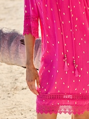 Sosandar Pink Spot Print Crinkle Kaftan - Image 5 of 5