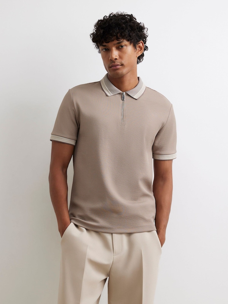 River Island Slim Fit Zip Neck Waffle Polo Shirt - صورة 1 من 4 River Island Slim Fit Zip Neck Waffle Polo Shirt - صورة 1 من 4