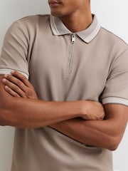River Island Slim Fit Zip Neck Waffle Polo Shirt - صورة 4 من 4