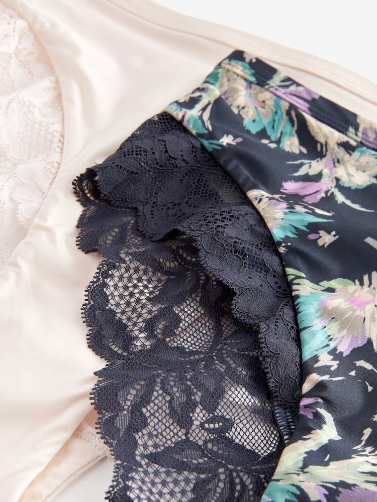 Marineblau geblümt/Creme - Slip mit Spitzenbesatz - Bild 9 von 9 Marineblau geblümt/Creme - Slip mit Spitzenbesatz - Bild 9 von 9