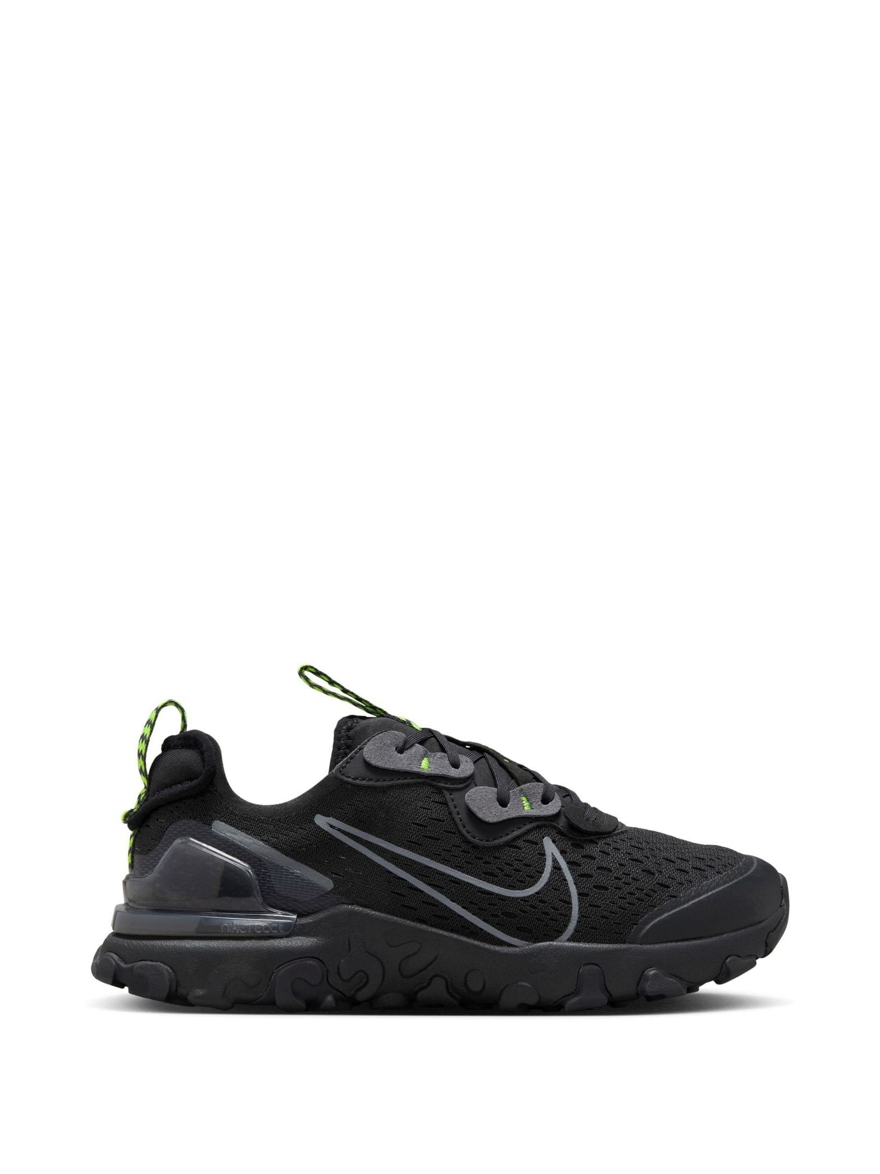 Nike trainers react 2025