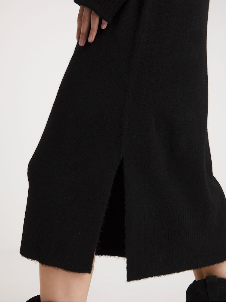 Simply Be Black Funnel Neck Sponge Midaxi Dress - Image 4 of 4
