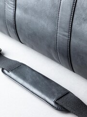 Lakeland Leather Black Scarsdale Leather Holdall - Image 5 of 7