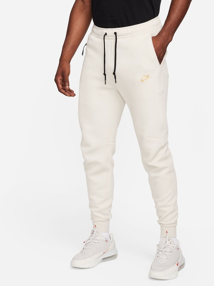 Nike Light Wood Natural Tech Fleece Joggers - Image 1 of 10