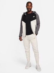 Nike Light Wood Natural Tech Fleece Joggers - Image 3 of 10