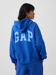 Bleu - Sweat-shirt à capuche Raccourci Gap Relaxed Mini-Logo - Image 2 sur 5