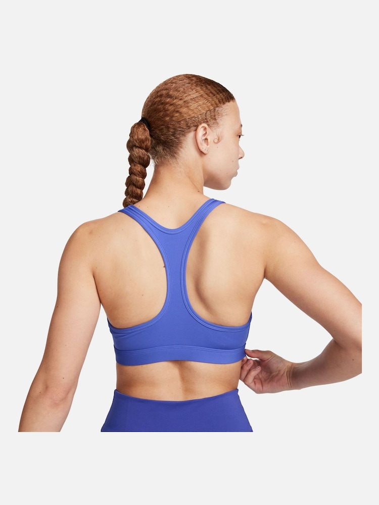 Blau - Nike Swoosh Sport-BH mit leichtem Halt - Bild 2 von 6 Blau - Nike Swoosh Sport-BH mit leichtem Halt - Bild 2 von 6