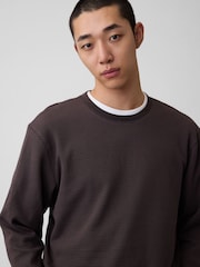 Brun - Gap Relaxed Waffle Knit Long Sleeve T-Shirt - Image 4 de 4