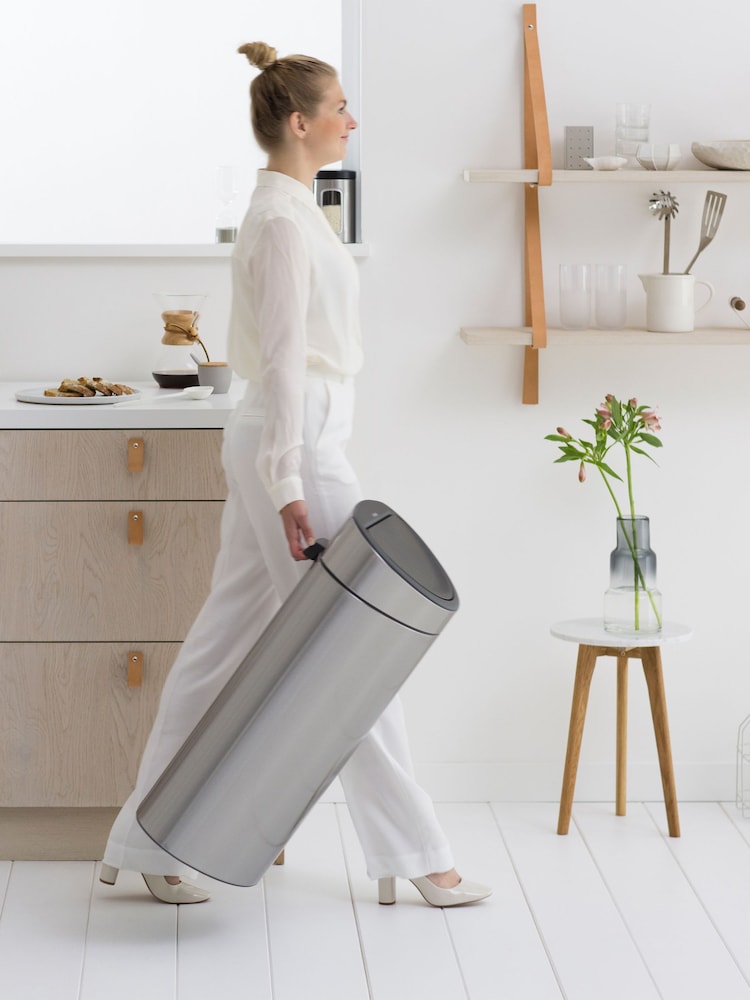 Brabantia Matt Steel Fingerprint Proof New 40L Touch Bin - Image 6 of 6