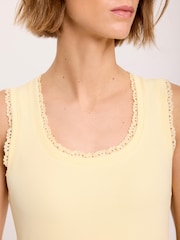 Mint Velvet Yellow Crochet Trim Tiered Midi Dress - Image 5 of 7