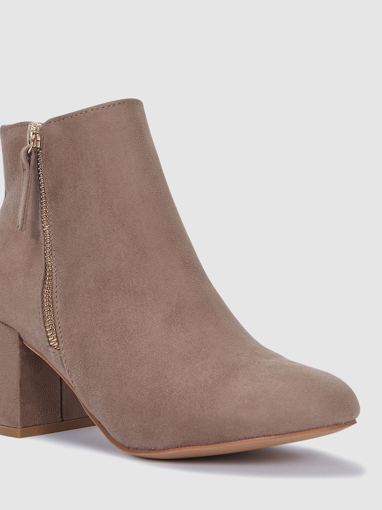 Novo Natural Davion Block Heel Zip Detail Ankle Boots - Image 4 of 4