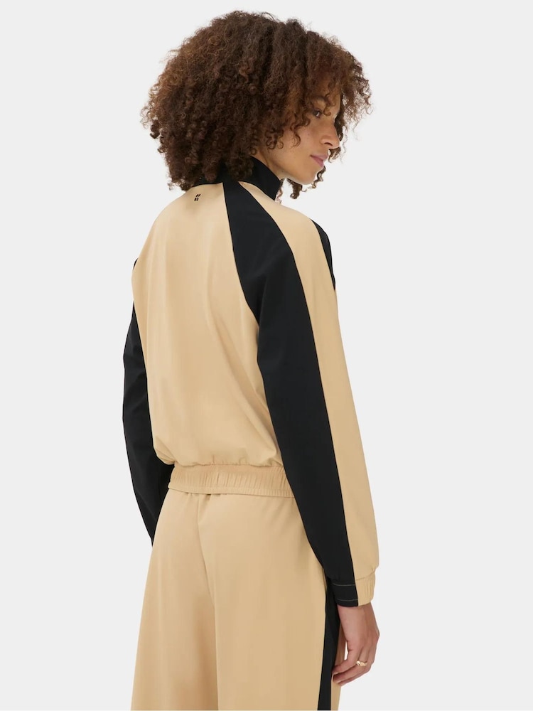 Sweaty Betty Explorer Colour Block Zip Up Jackets - Image 2 de 3