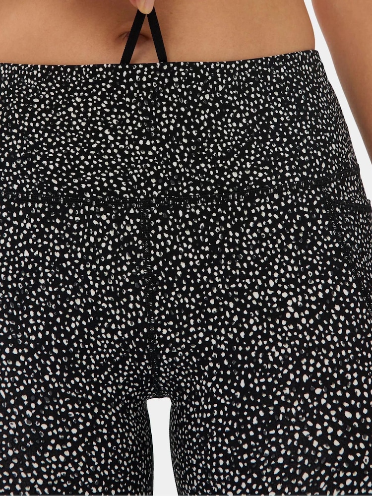 Black Micro Dot - Leggings para entrenamiento intenso de Sweaty Betty - Imagen 4 de 4 Black Micro Dot - Leggings para entrenamiento intenso de Sweaty Betty - Imagen 4 de 4