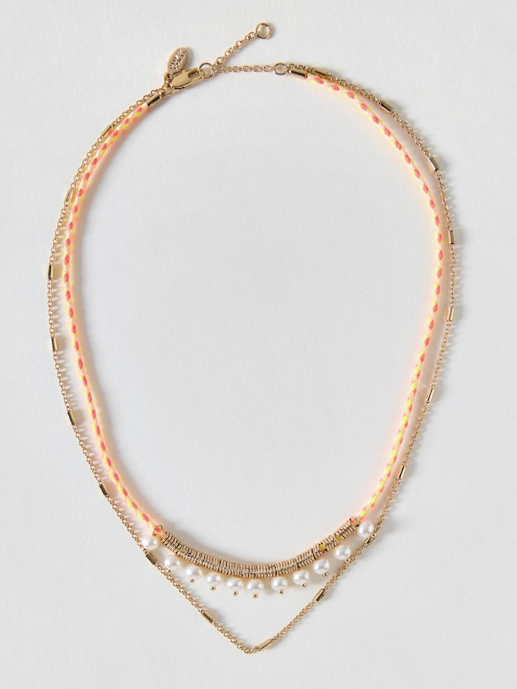 Oliver Bonas Yellow Amie Cord & Faux Pearl Double Row Necklace - Image 2 of 3 Oliver Bonas Yellow Amie Cord & Faux Pearl Double Row Necklace - Image 2 of 3