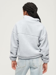 Lila - Superdry Teddyfell-Sweatshirt mit Stickerei und kurzem Reissverschluss - Bild 2 von 6