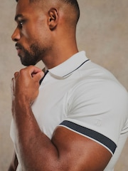 Weiß - Tailored Athlete Polo-Shirt mit muskulöser Passform, mercerisierter Baumwolle und kontrastierendem Besatz am Reißverschlusskragen - Bild 5 von 7