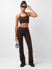 Marrón espresso - Sujetador deportivo EmPower de Sweaty Betty - Imagen 2 de 6