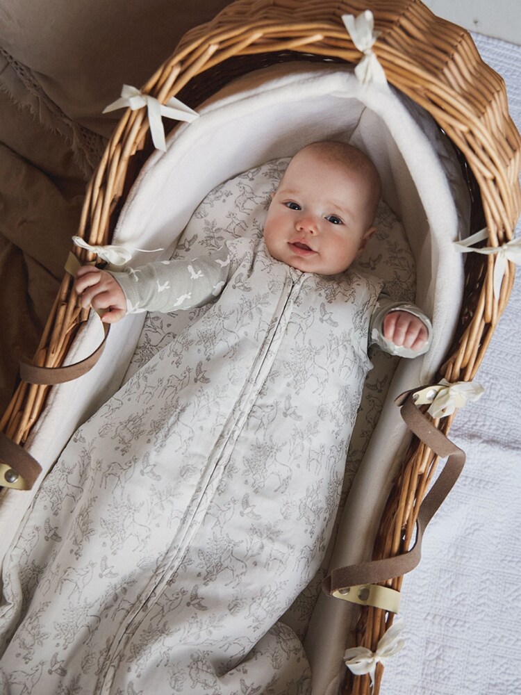 The Little Tailor White - Image 5 of 6