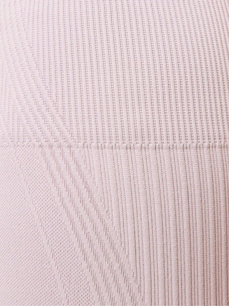 Sweaty Betty sømløse teksturerte 7/8 -leggings - Bilde 6 av 6 Sweaty Betty sømløse teksturerte 7/8 -leggings - Bilde 6 av 6