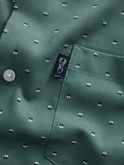 Green Geometric Easy Iron Button Down Short Sleeve Oxford Shirt - Image 7 of 7