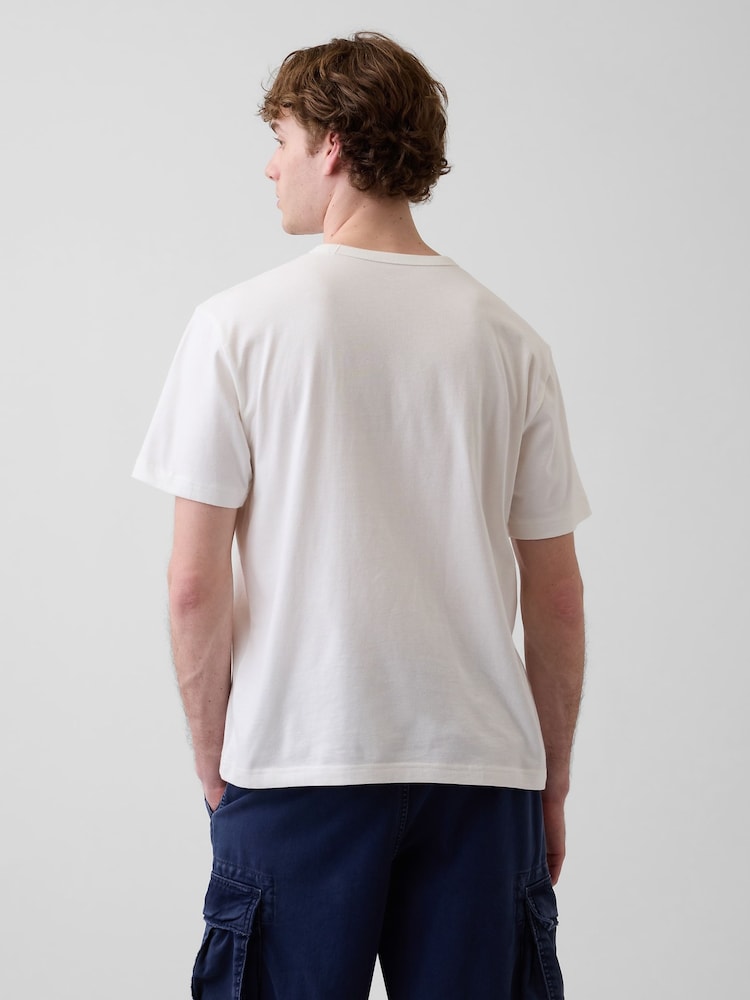 Gap White Relaxed Branan Bear Logo Short Sleeve T-Shirt - Image 2 of 4 Gap White Relaxed Branan Bear Logo Short Sleeve T-Shirt - Image 2 of 4