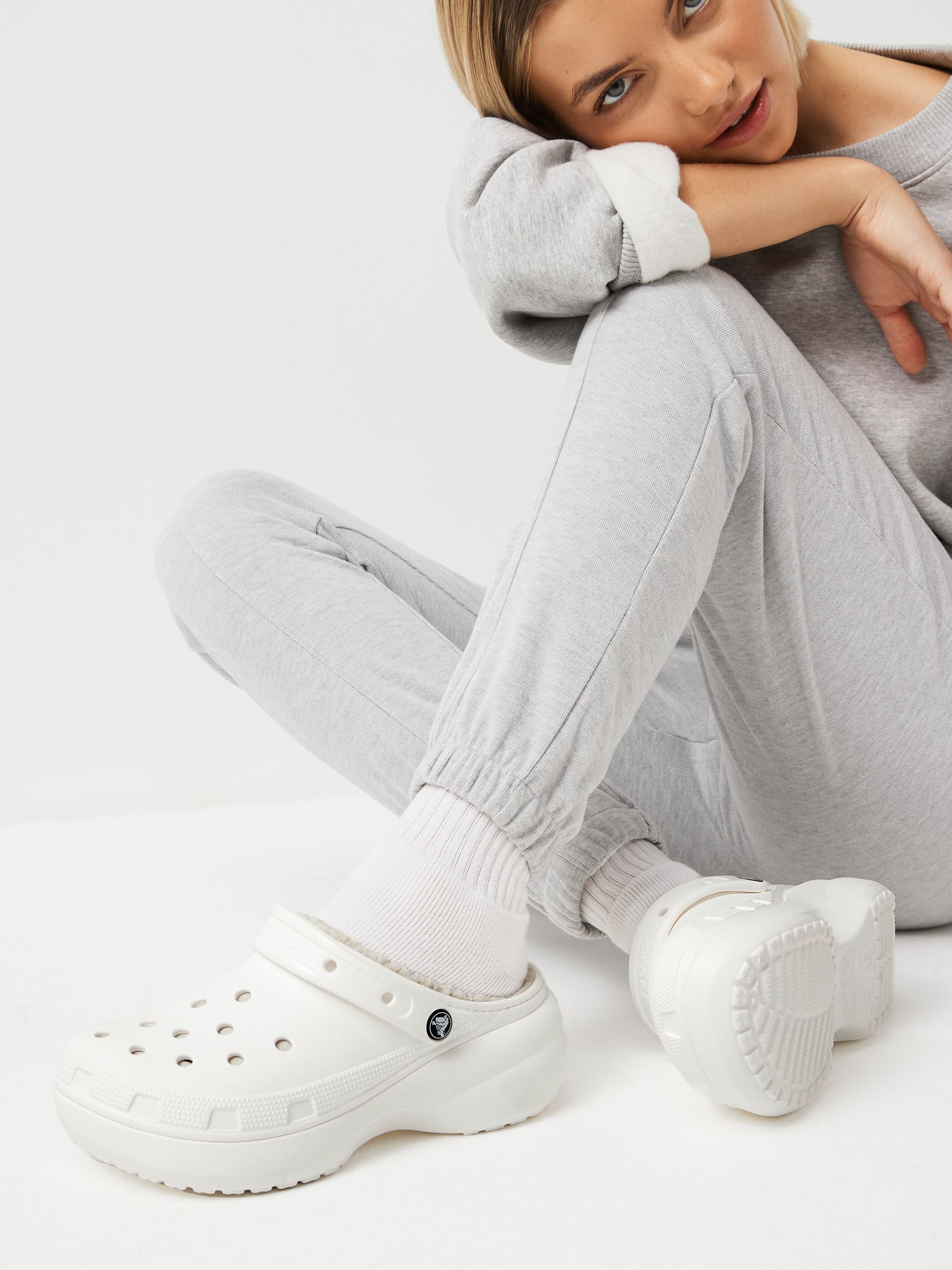 White platform crocs top