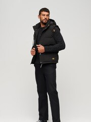 črna - puhast brezrokavnik s kapuco Superdry Everest - Slika 3 iz 7