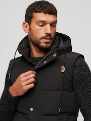 črna - puhast brezrokavnik s kapuco Superdry Everest - Slika 4 iz 7