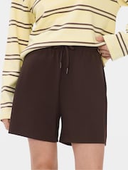 Sweaty Betty Brown Explorer 5.5 Side Stripe Shorts - Image 2 of 6