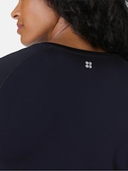 Koszulka o wydłużonym kroju Sweaty Betty Soft Flow Studio - Obraz 5 z 6