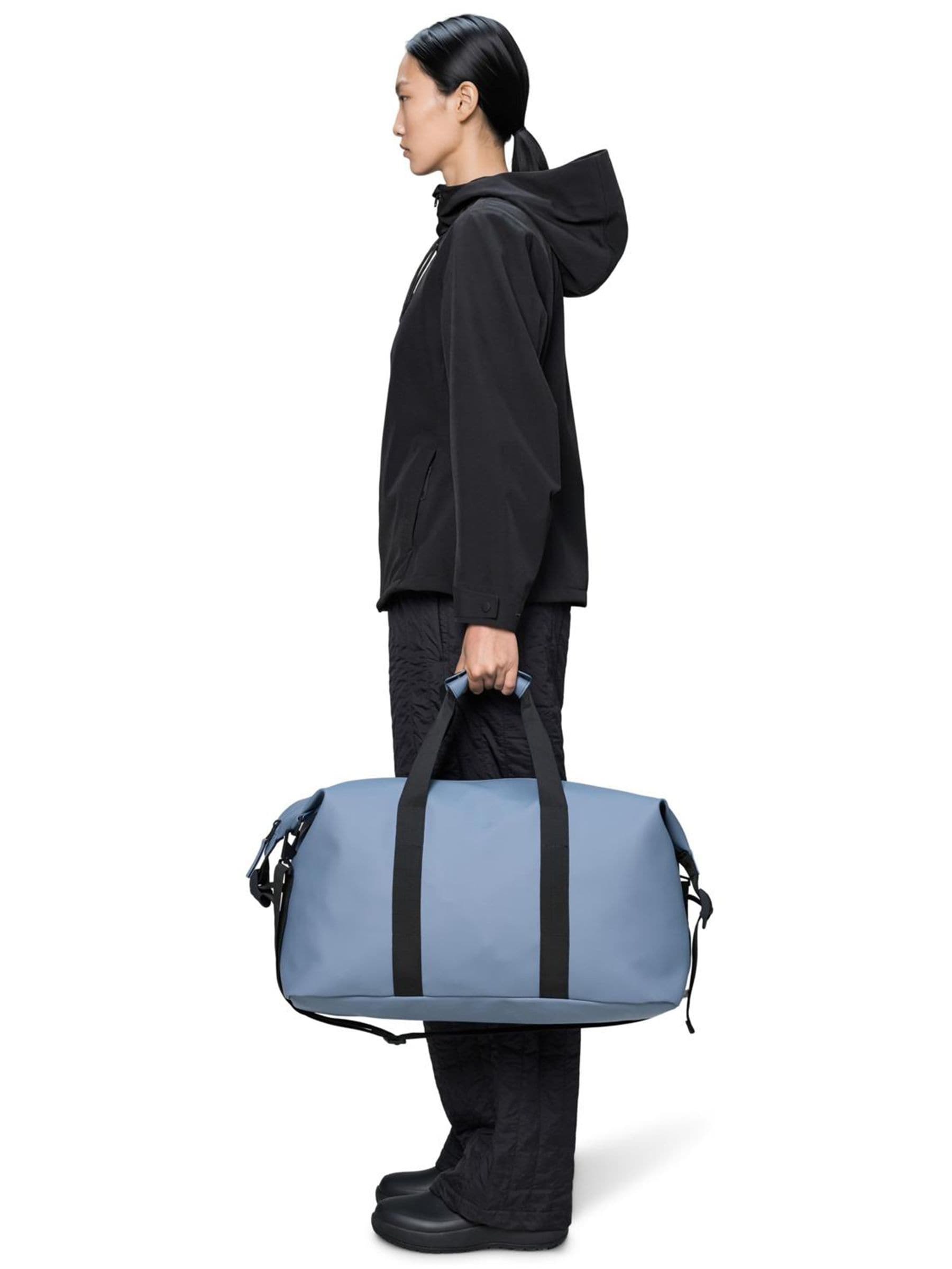 Rains Hilo Waterproof Weekend Holdall Bag 36 L - Blue Dusk 172 - Image 3
