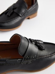 Črna z resicami - Elegantni mokasini z resicami - Slika 3 iz 4