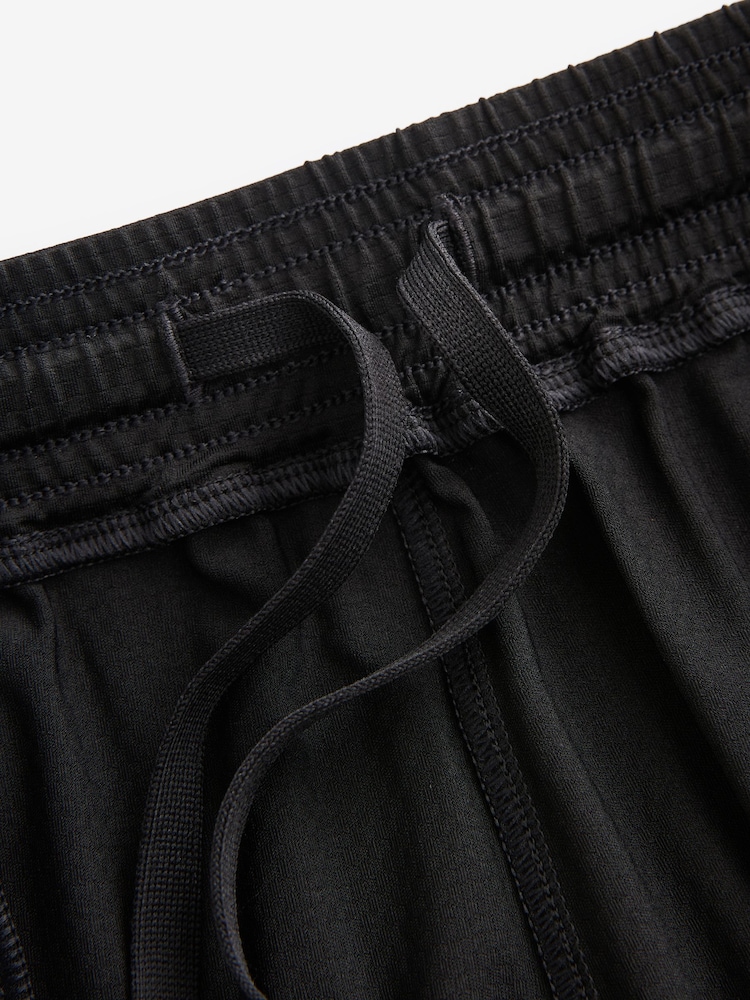Black Textured Active Gym Shorts - Image 7 of 9